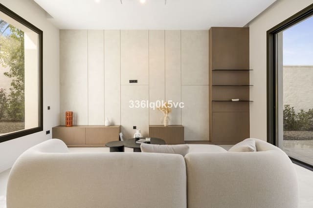 4 soveværelse Villa til salg i Zona Calvario, Estepona med swimmingpool - € 1.685.000 (Ref: 9182141)