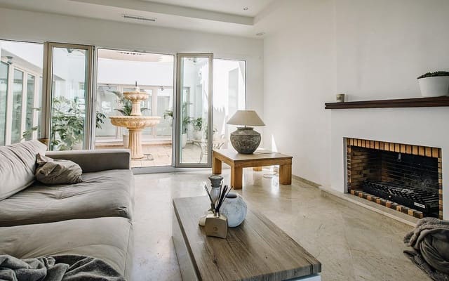 5 slaapkamer Villa te koop in Selwo, Estepona met zwembad garage - € 1.495.000 (Ref: 9182166)