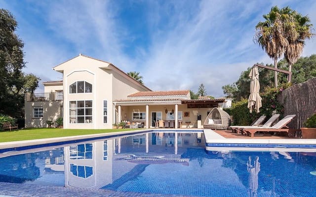 6 slaapkamer Villa te koop in Sotogrande Costa, San Roque met zwembad - € 1.850.000 (Ref: 9182167)
