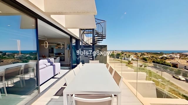 3 soveværelse Penthouse til salg i El Velerín, Estepona med swimmingpool - € 629.000 (Ref: 9182191)