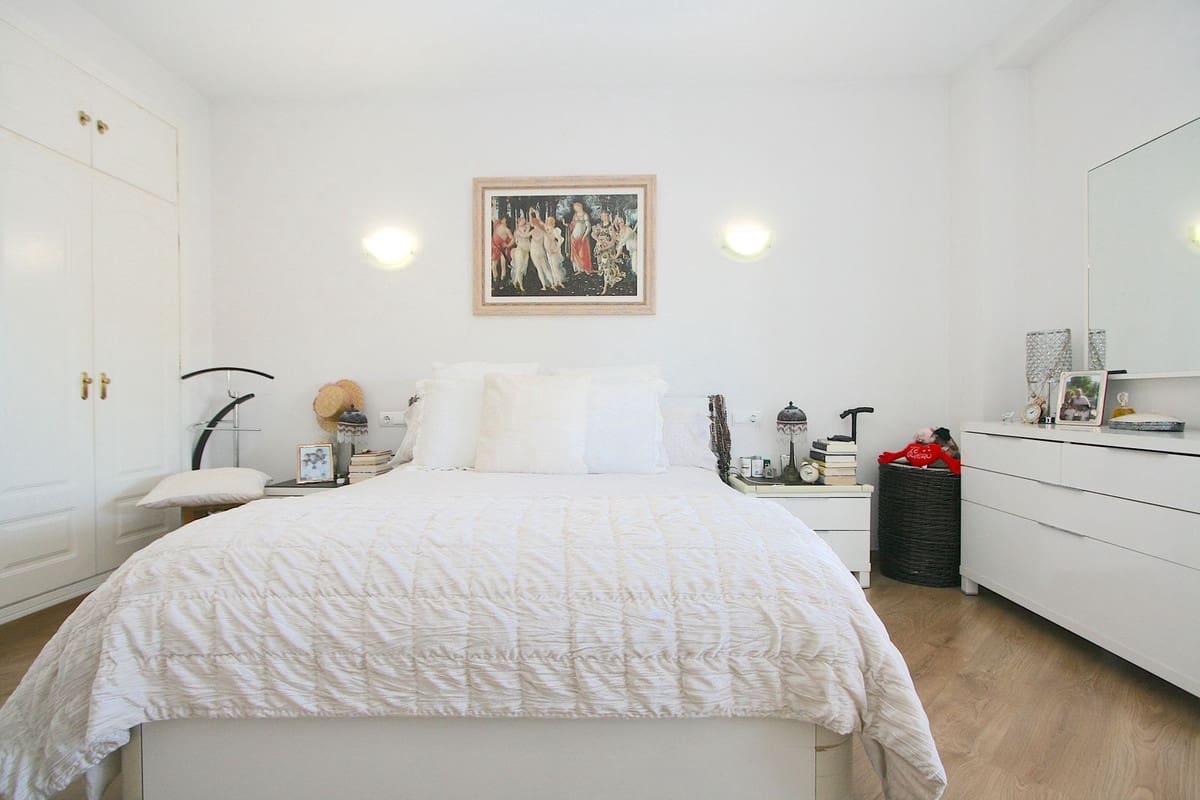 4 soveværelse Byhus til salg i Fuengirola med swimmingpool - € 1.100.000 (Ref: 9182200)