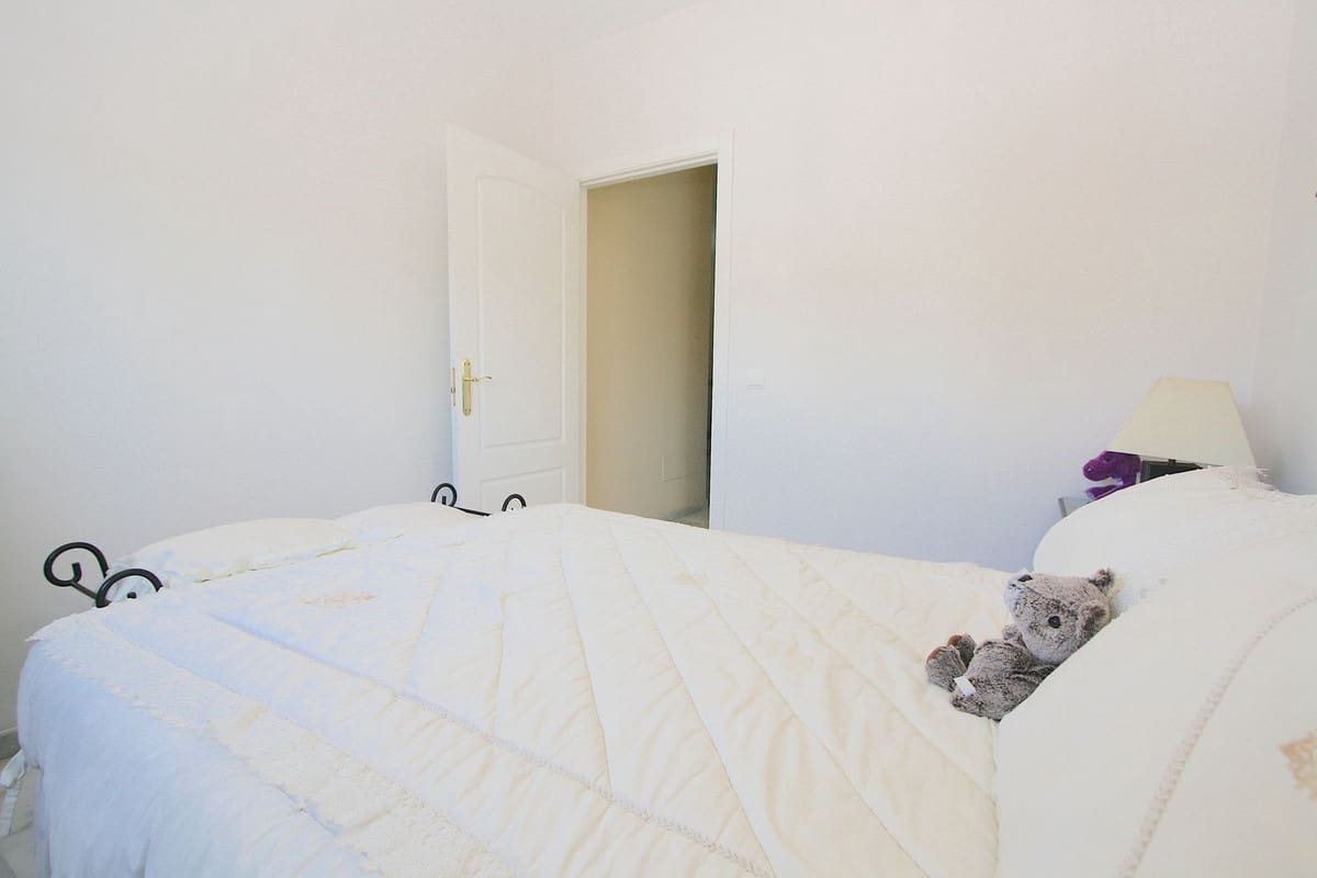 4 soveværelse Byhus til salg i Fuengirola med swimmingpool - € 1.100.000 (Ref: 9182200)