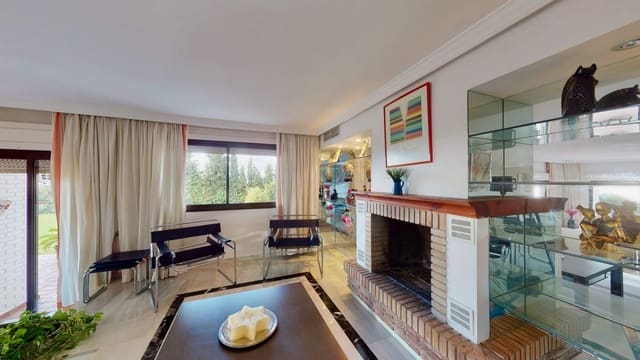 Chalet de 7 habitaciones en La Capellania, Benalmádena en venta con piscina - 1.795.000 € (Ref: 9182213)