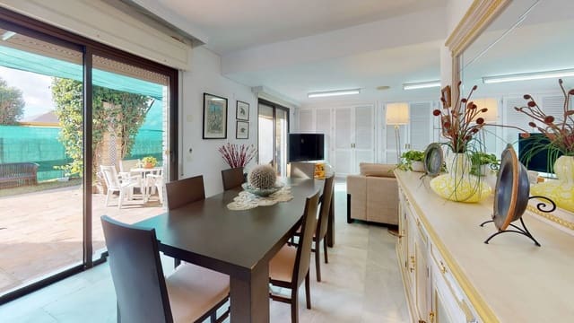 Chalet de 7 habitaciones en La Capellania, Benalmádena en venta con piscina - 1.795.000 € (Ref: 9182213)