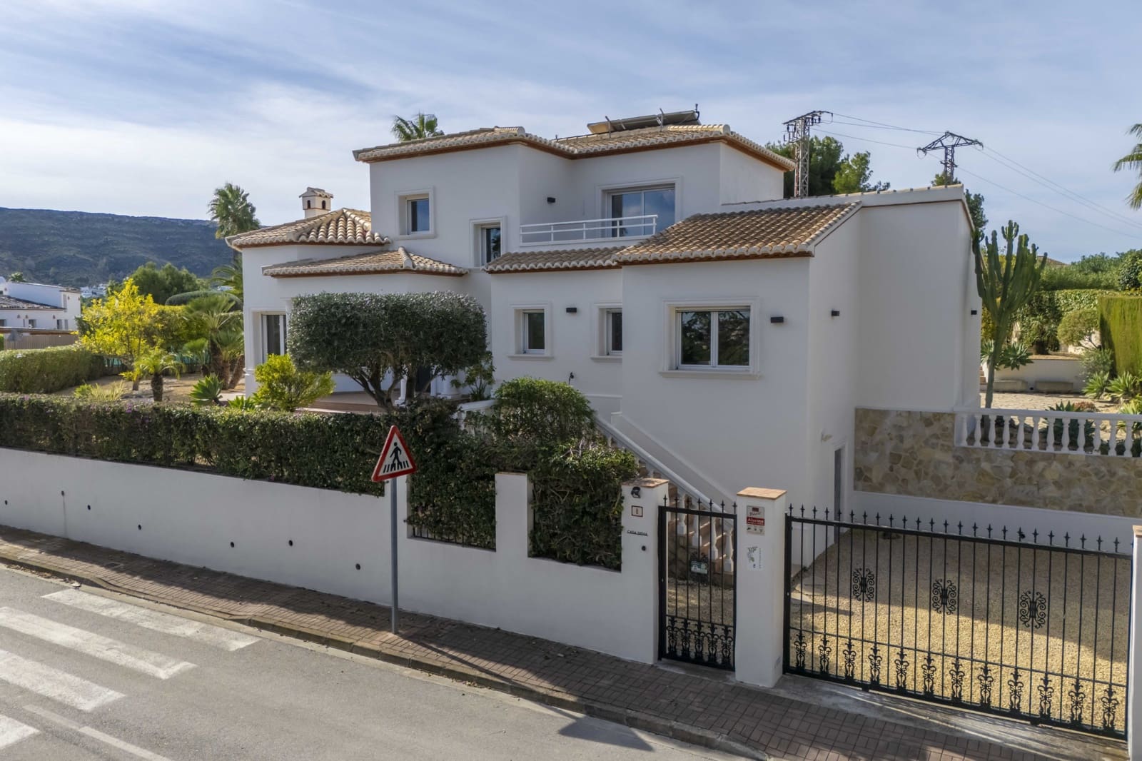 3 bedroom Villa for sale in Javea / Xabia with pool - € 899,000 (Ref: 9182221)