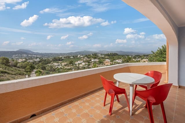 4 bedroom Villa for sale in Partida Tosal - Zona del Castellans, Javea / Xàbia with pool - € 795,000 (Ref: 9182227)