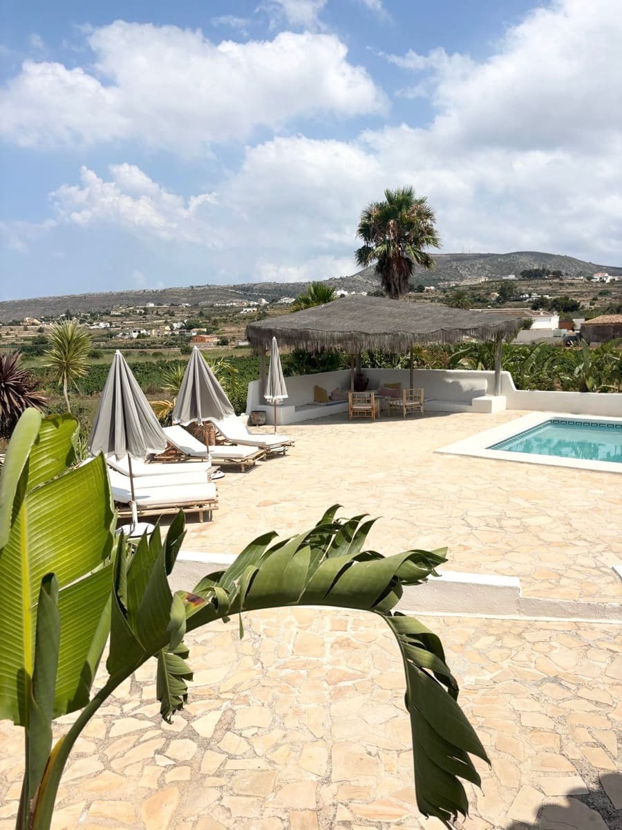 4 slaapkamer Finca/Landhuis te koop in Benitachell / Benitatxell - € 675.000 (Ref: 9182229)