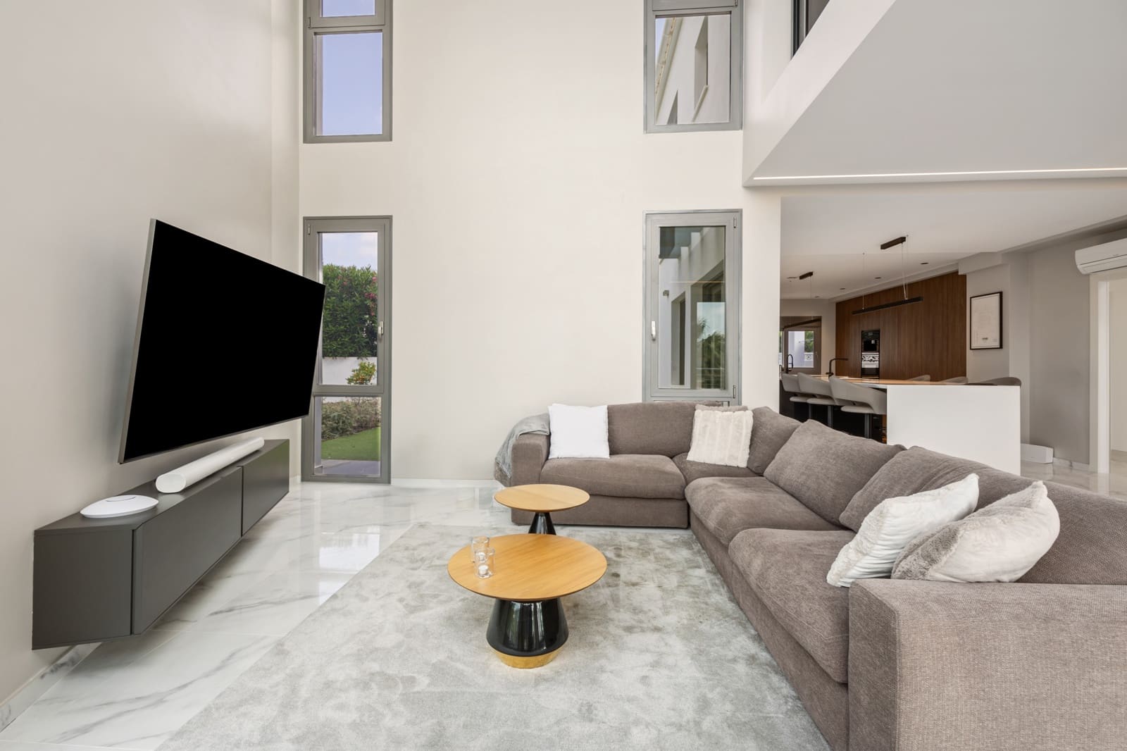 4 quarto Moradia para venda em La Nucia com piscina - 1 495 000 € (Ref: 9182243)