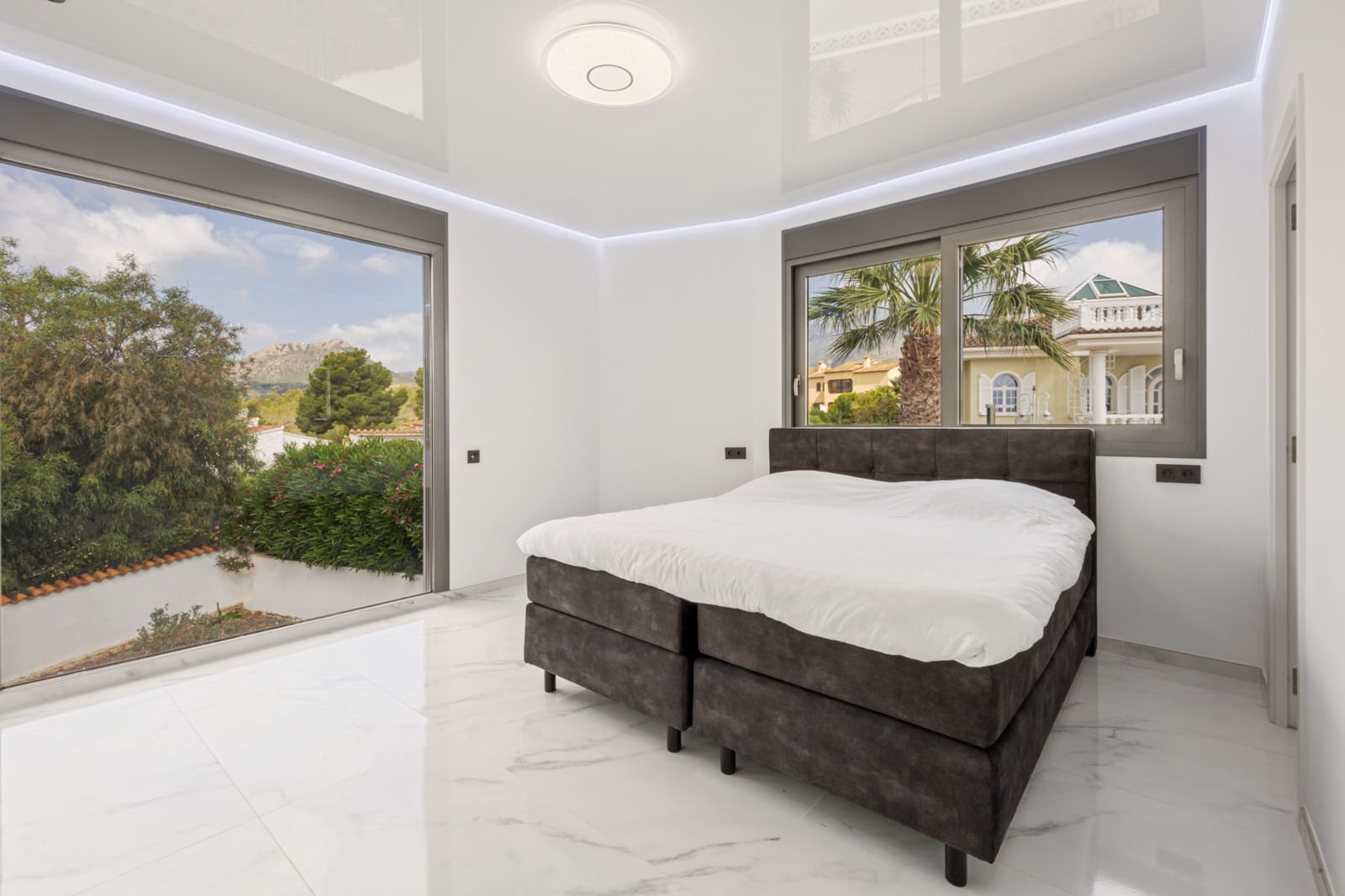 4 quarto Moradia para venda em La Nucia com piscina - 1 495 000 € (Ref: 9182243)