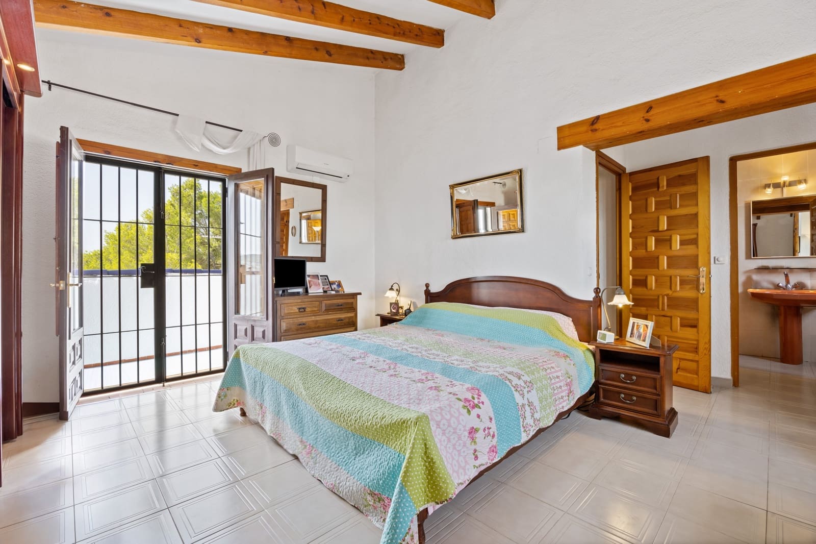 4 soveværelse Villa til salg i Javea / Xabia med garage - € 749.000 (Ref: 9182251)