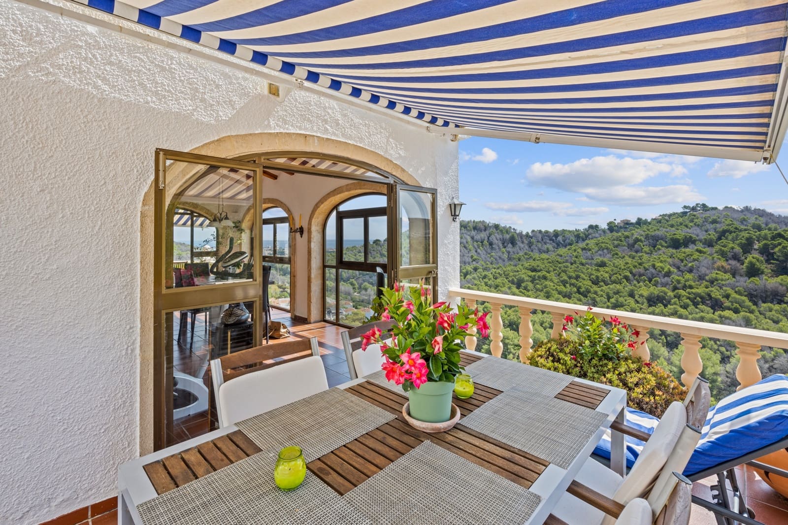 4 soveværelse Villa til salg i Javea / Xabia med garage - € 749.000 (Ref: 9182251)