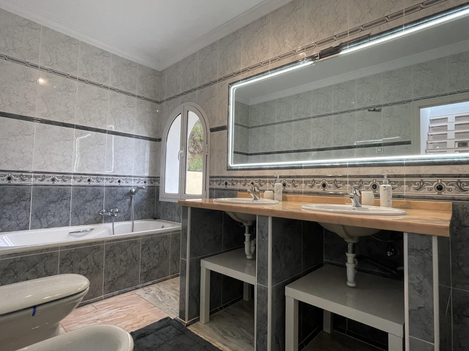 4 soverom Villa til salgs i Calpe / Calp med svømmebasseng garasje - € 1 250 000 (Ref: 9182258)