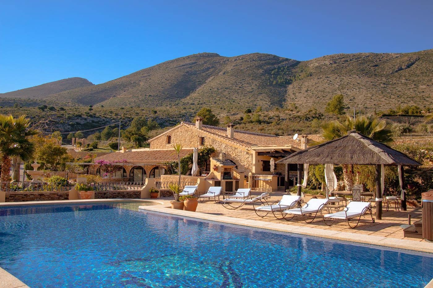 8 quarto Quinta/Casa Rural para venda em Benissa - 1 445 000 € (Ref: 9182273)