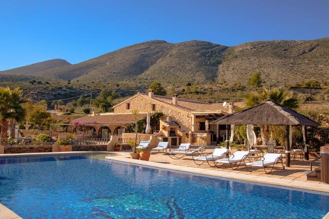 8 quarto Quinta/Casa Rural para venda em Benissa - 1 445 000 € (Ref: 9182273)