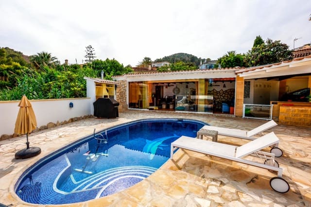 5 slaapkamer Villa te koop in Benissa met zwembad garage - € 680.000 (Ref: 9182278)