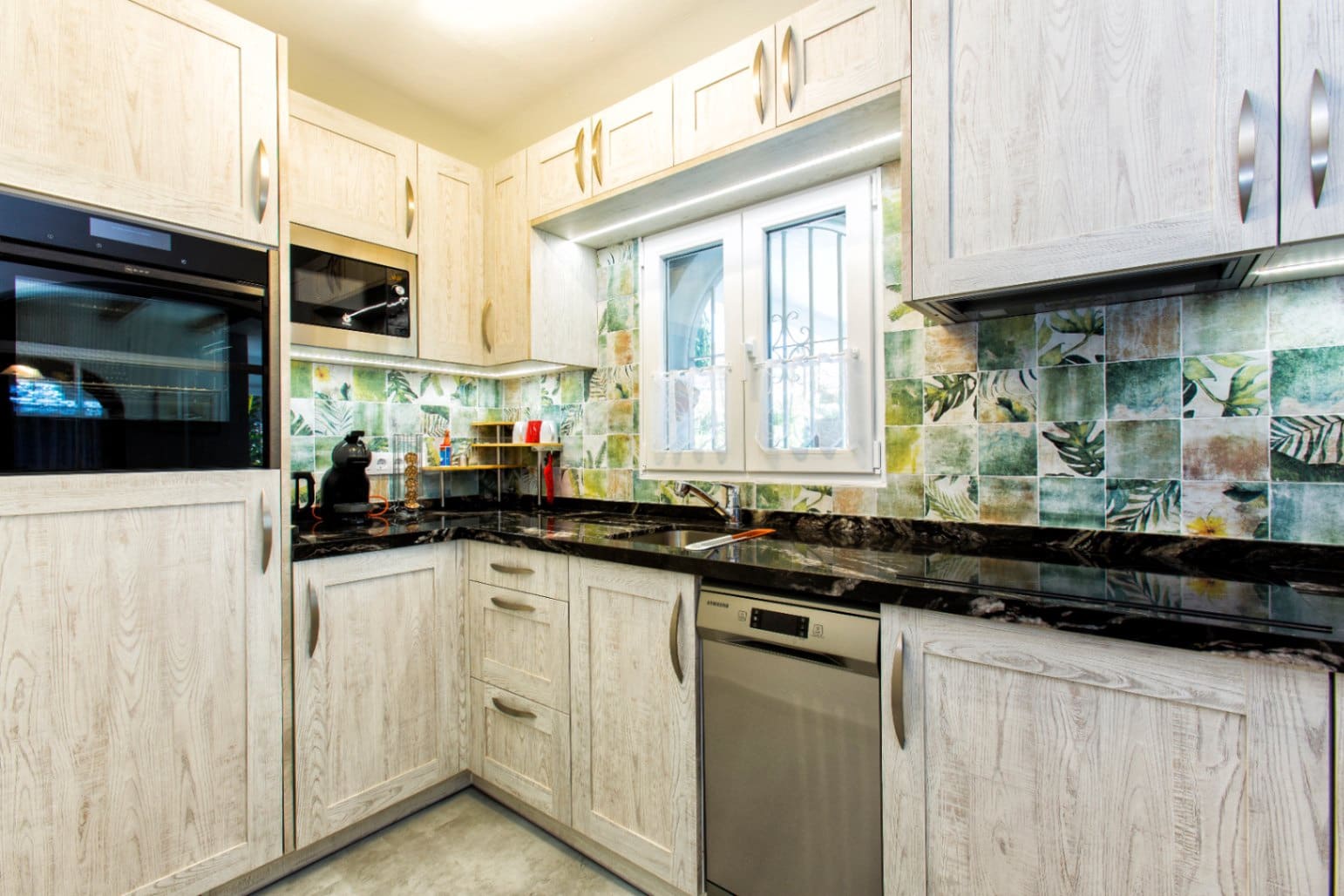 5 bedroom Villa for sale in Benissa with pool garage - € 680,000 (Ref: 9182278)