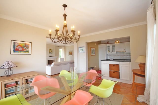 4 sypialnia Willa na sprzedaż w Pinar del Advocat - Cometa, Teulada-Moraira z basenem garażem - 965 000 € (Ref: 9182286)