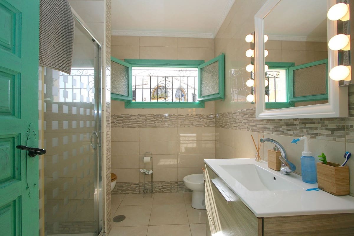 2 bedroom Villa for sale in Torremuelle with pool - € 845,000 (Ref: 9182287)