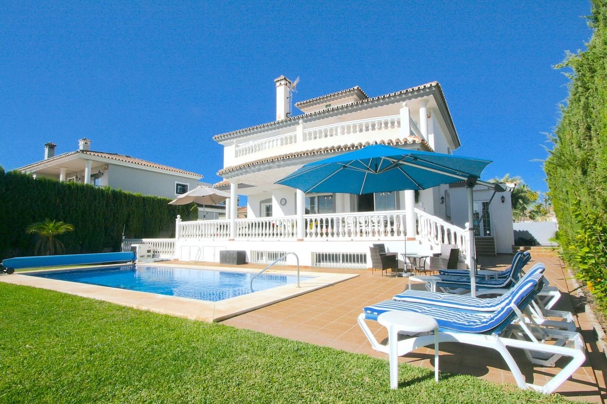5 soveværelse Villa til salg i Mijas Golf med swimmingpool - € 1.250.000 (Ref: 9182294)