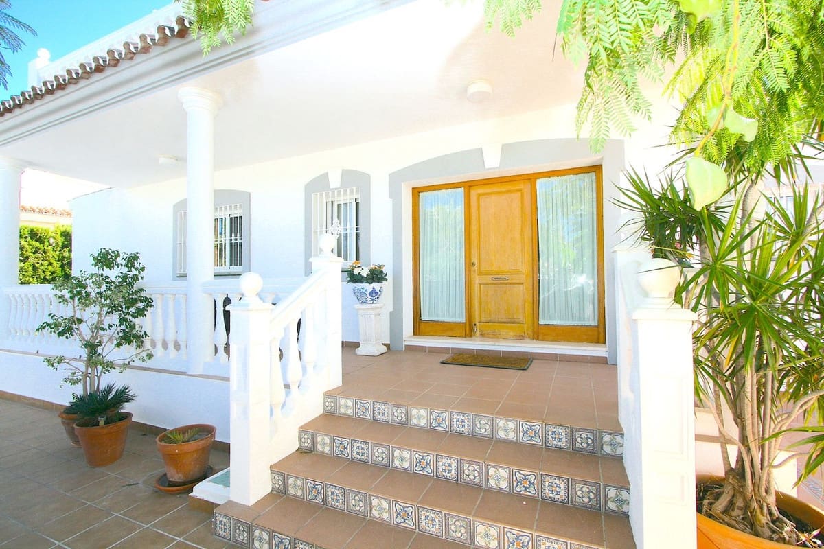 5 soveværelse Villa til salg i Mijas Golf med swimmingpool - € 1.250.000 (Ref: 9182294)