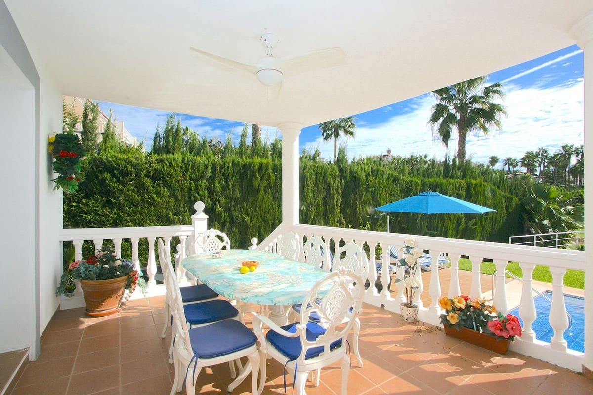 5 soveværelse Villa til salg i Mijas Golf med swimmingpool - € 1.250.000 (Ref: 9182294)