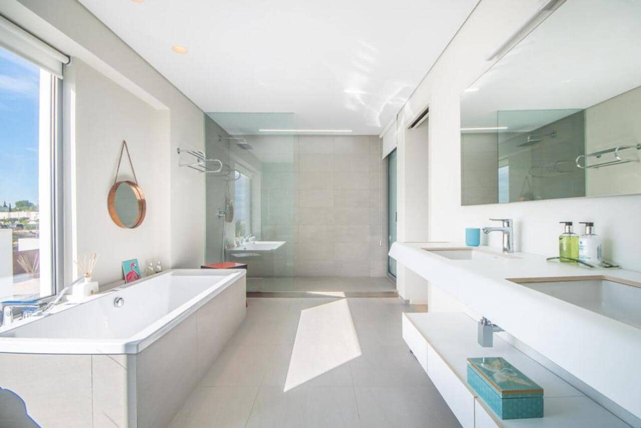 4 sovrum Villa till salu i Las Colinas Golf med pool garage - 1 200 000 € (Ref: 9182320)