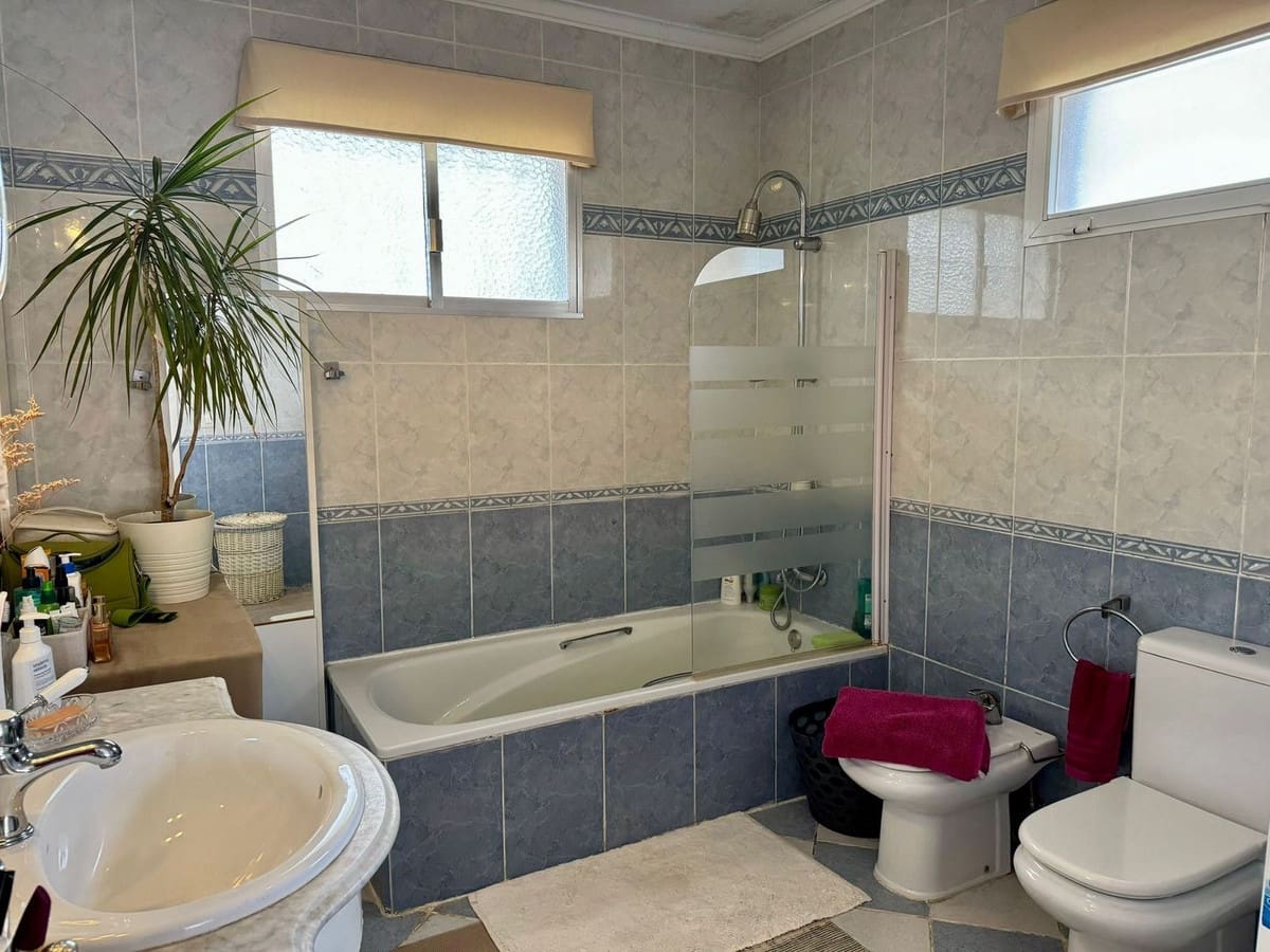 5 soveværelse Villa til salg i Mijas med swimmingpool - € 895.000 (Ref: 9182331)