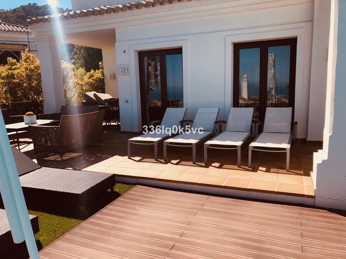 5 slaapkamer Villa te koop in Benahavis met zwembad - € 1.795.000 (Ref: 9182352)