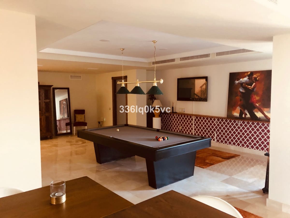 5 slaapkamer Villa te koop in Benahavis met zwembad - € 1.795.000 (Ref: 9182352)