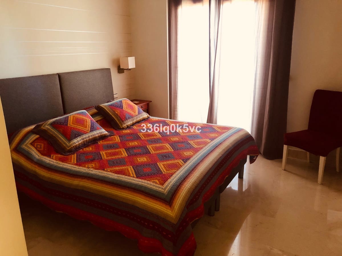 5 slaapkamer Villa te koop in Benahavis met zwembad - € 1.795.000 (Ref: 9182352)