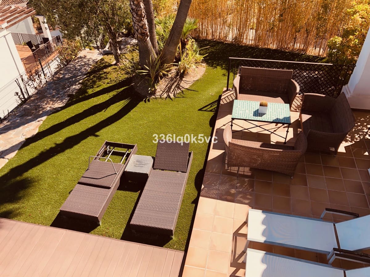 5 slaapkamer Villa te koop in Benahavis met zwembad - € 1.795.000 (Ref: 9182352)