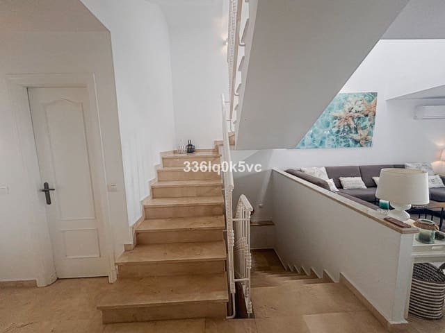 5 makuuhuone Omakotitalo myytävänä paikassa Zona Calvario, Estepona mukana uima-altaan - 845 000 € (Ref: 9182357)