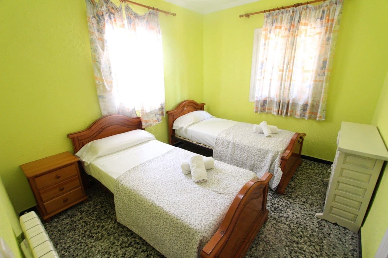 7 makuuhuone Huvila myytävänä paikassa Calpe / Calp mukana uima-altaan 
autotalli - 1 200 000 € (Ref: 9182368)