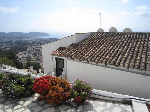 3 soverom Villa til salgs i Pinar del Advocat - Cometa, Teulada-Moraira med svømmebasseng garasje - € 750 000 (Ref: 9182371)