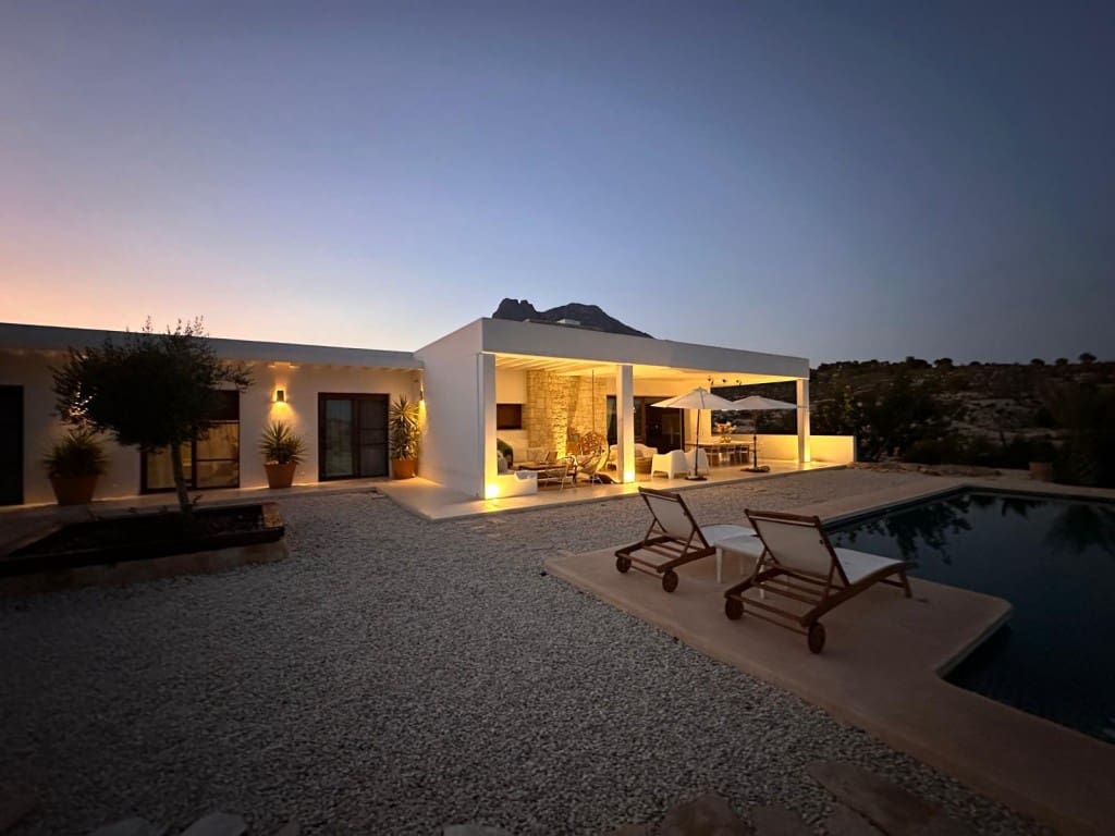 4 makuuhuone Huvila myytävänä paikassa Finestrat mukana uima-altaan - 1 825 000 € (Ref: 9182380)