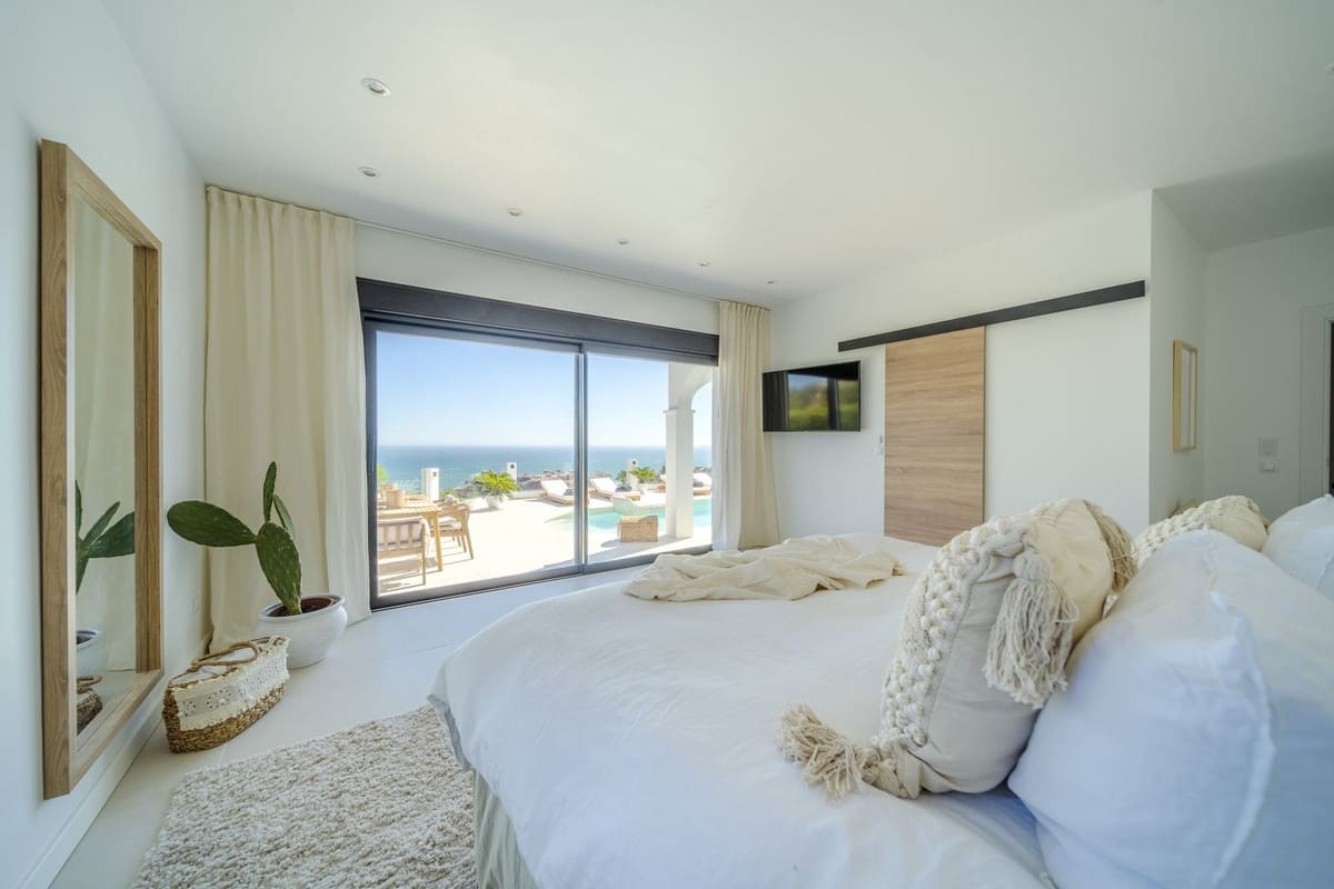 5 soveværelse Villa til salg i Benalmadena Costa med swimmingpool - € 2.695.000 (Ref: 9182385)