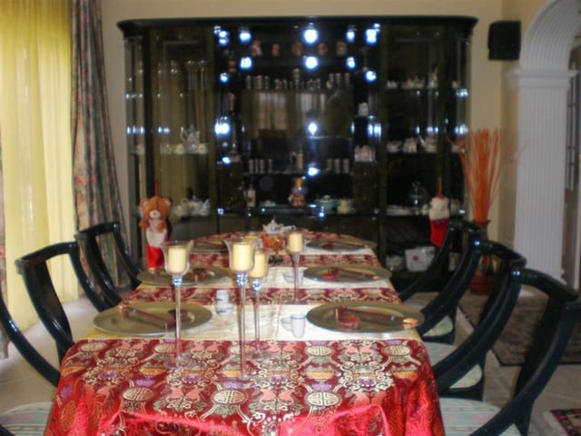 5 sypialnia Willa na sprzedaż w Canuta, Calpe / Calp z basenem garażem - 895 000 € (Ref: 9182386)