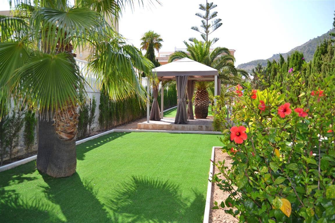 5 slaapkamer Villa te koop in Calpe / Calp met zwembad garage - € 895.000 (Ref: 9182386)