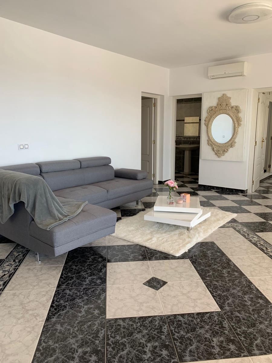 4 makuuhuone Huvila myytävänä paikassa Calpe / Calp mukana uima-altaan 
autotalli - 1 250 000 € (Ref: 9182389)