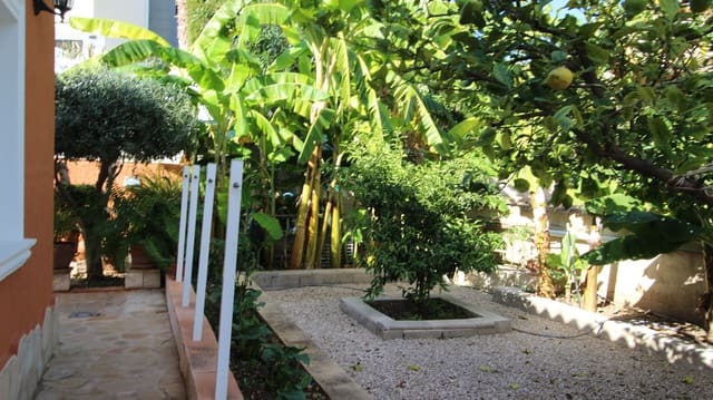 3 bedroom Villa for sale in Canuta, Calpe / Calp with pool garage - € 840,000 (Ref: 9182390)