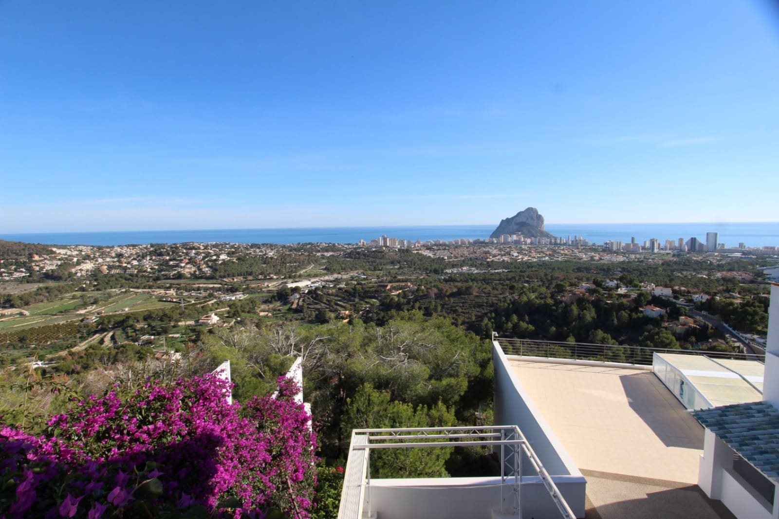 8 makuuhuone Huvila myytävänä paikassa Calpe / Calp mukana uima-altaan 
autotalli - 1 450 000 € (Ref: 9182398)