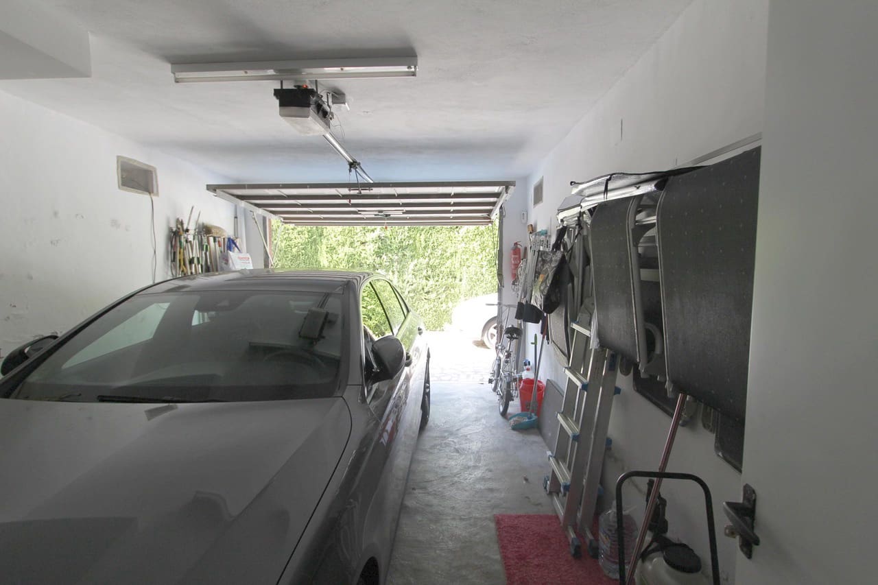 5 makuuhuone Huvila myytävänä paikassa Calpe / Calp mukana uima-altaan 
autotalli - 745 000 € (Ref: 9182407)