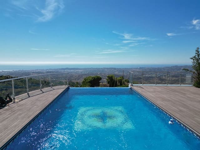 5 soveværelse Villa til salg i Valtocado - La Alquería - La Atalaya, Mijas med swimmingpool garage - € 1.900.000 (Ref: 9182426)