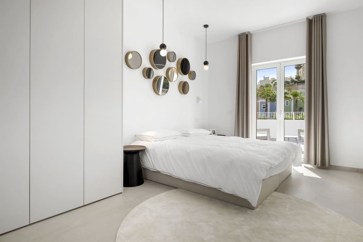 4 quarto Moradia para venda em Bahia de Casares com piscina - 1 750 000 € (Ref: 9182432)