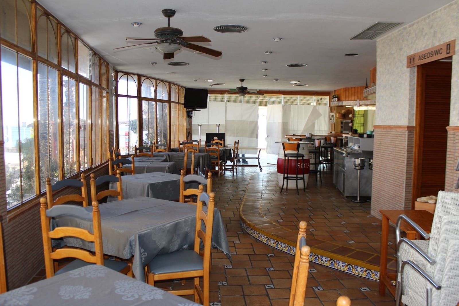 Komercyjne na sprzedaż w Calpe / Calp z basenem garażem - 1 100 000 € (Ref: 9182455)