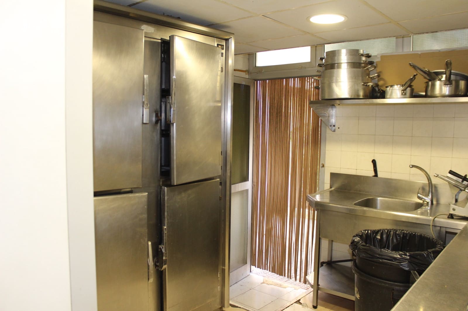 Komercyjne na sprzedaż w Calpe / Calp z basenem garażem - 1 100 000 € (Ref: 9182455)