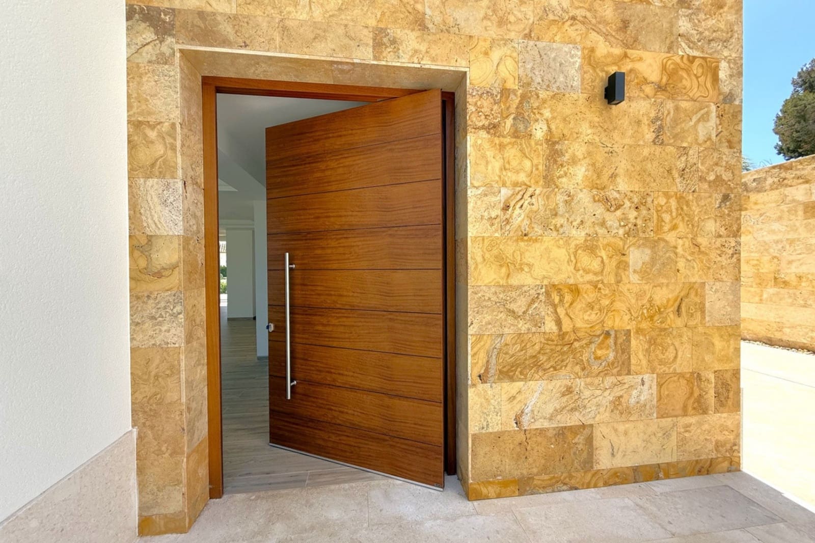 4 slaapkamer Villa te koop in Benissa - € 2.260.000 (Ref: 9182472)