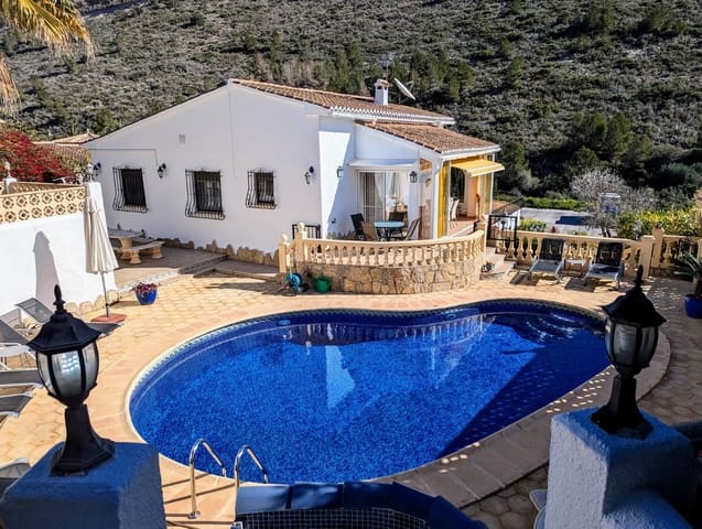 4 Zimmer Villa zu verkaufen in Moraira, Teulada-Moraira mit Pool Garage - 665.000 € (Ref: 9182485)
