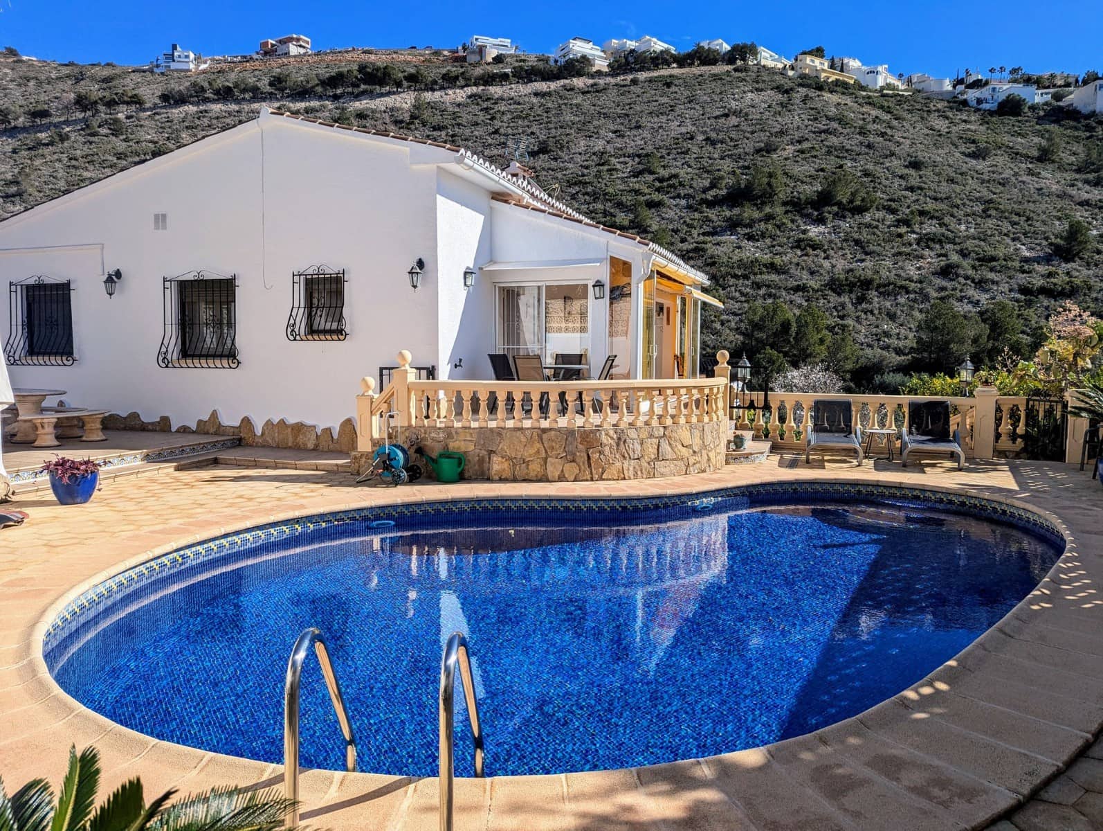 4 Zimmer Villa zu verkaufen in Moraira mit Pool Garage - 665.000 € (Ref: 9182485)