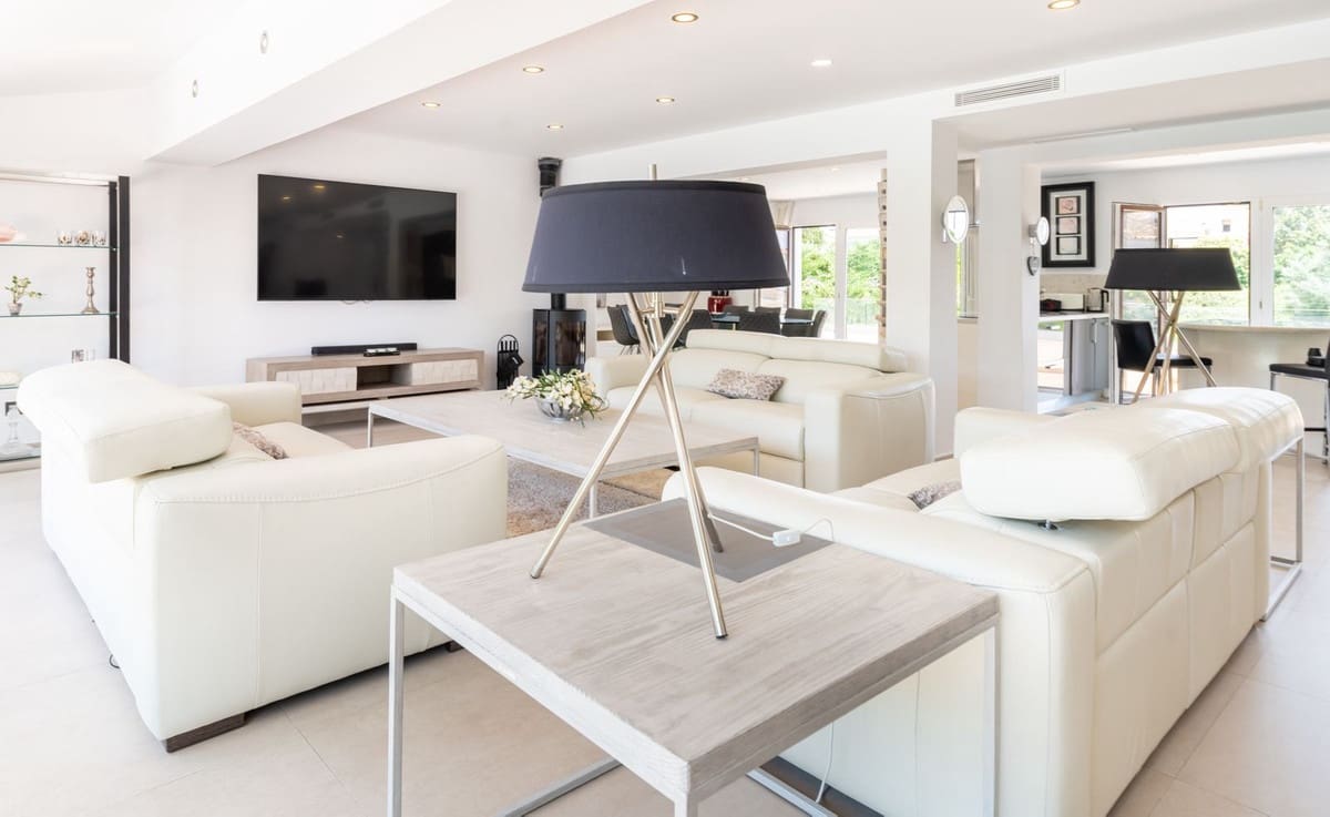 8 soverom Villa til salgs i San Pedro de Alcantara med svømmebasseng - € 3 000 000 (Ref: 9182492)